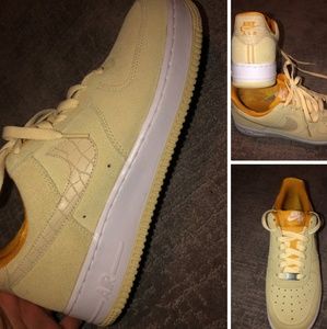 Custom women AF1 yellow suede sz 8